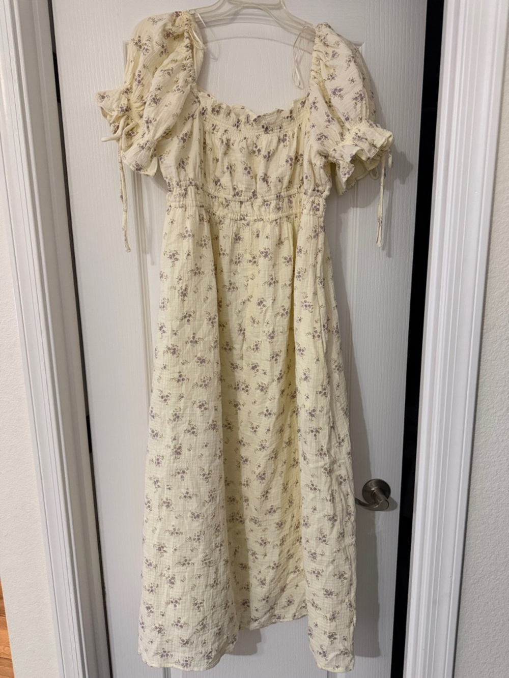 Worth Collective Cream Floral Puff-Sleeve Midi Dress - Picture 2 of 5